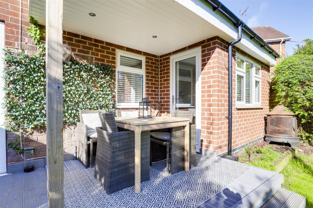 Gloucester Avenue, Sandiacre, Derbyshire, NG10 5GX