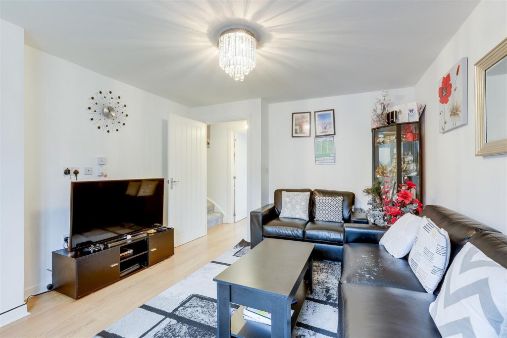 Laxton Close, Aspley, Nottinghamshire, NG8 3PW