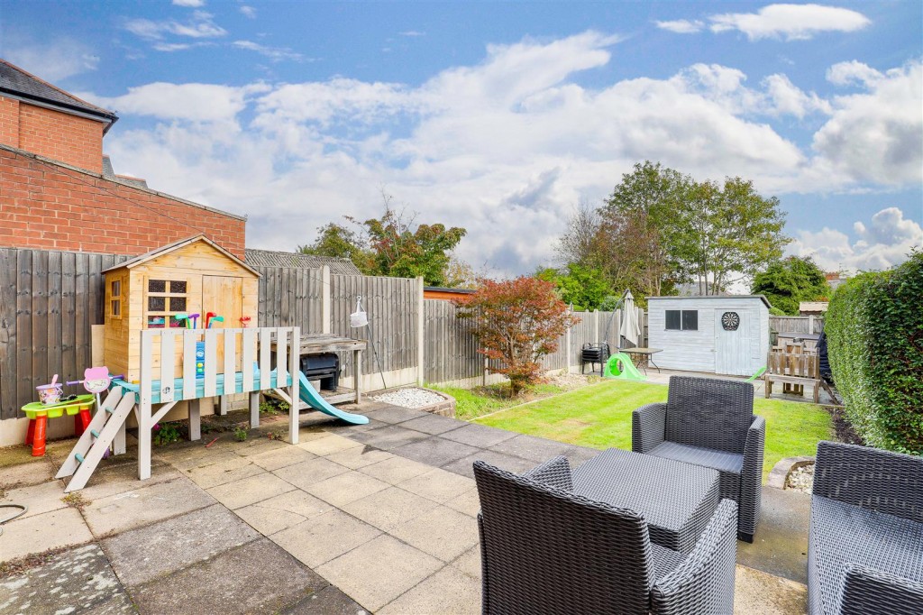 Longmoor Lane, Sandiacre, Nottinghamshire, NG10 5JP