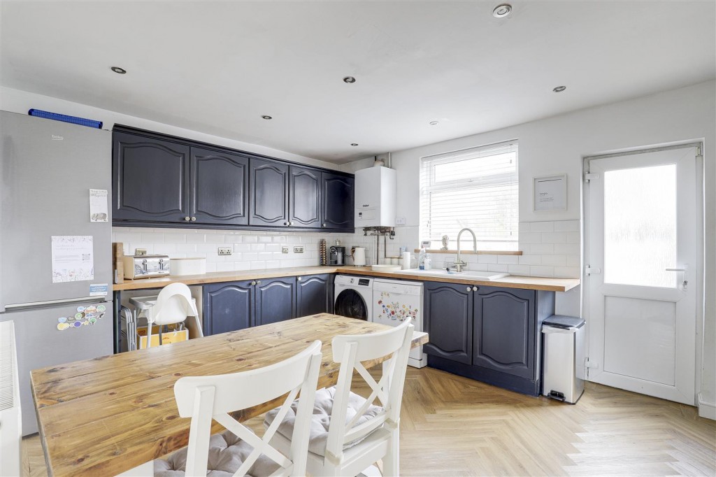 Longmoor Lane, Sandiacre, Nottinghamshire, NG10 5JP