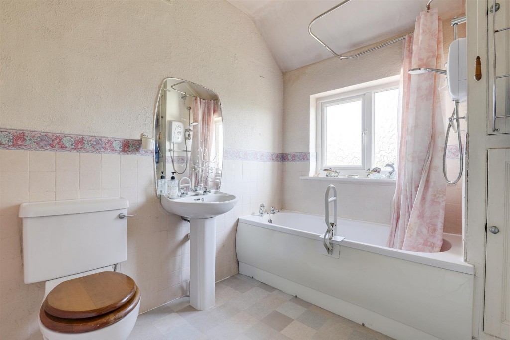 Curzon Street, Long Eaton, Derbyshire, NG10 4FR