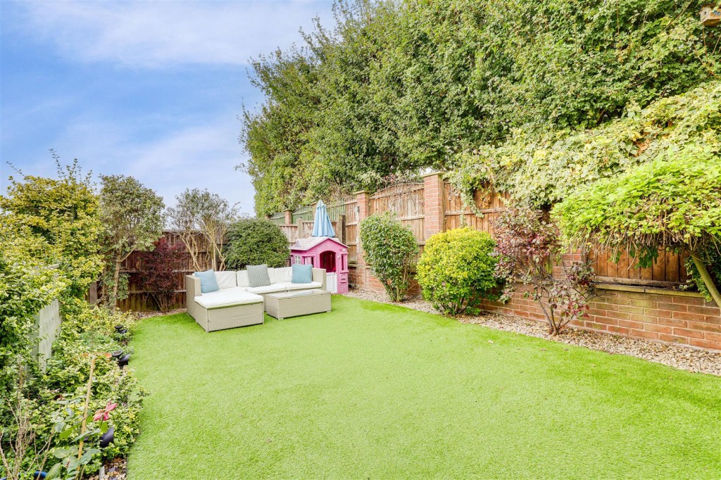 Beech Avenue, Mapperley, Nottinghamshire, NG3 5JW