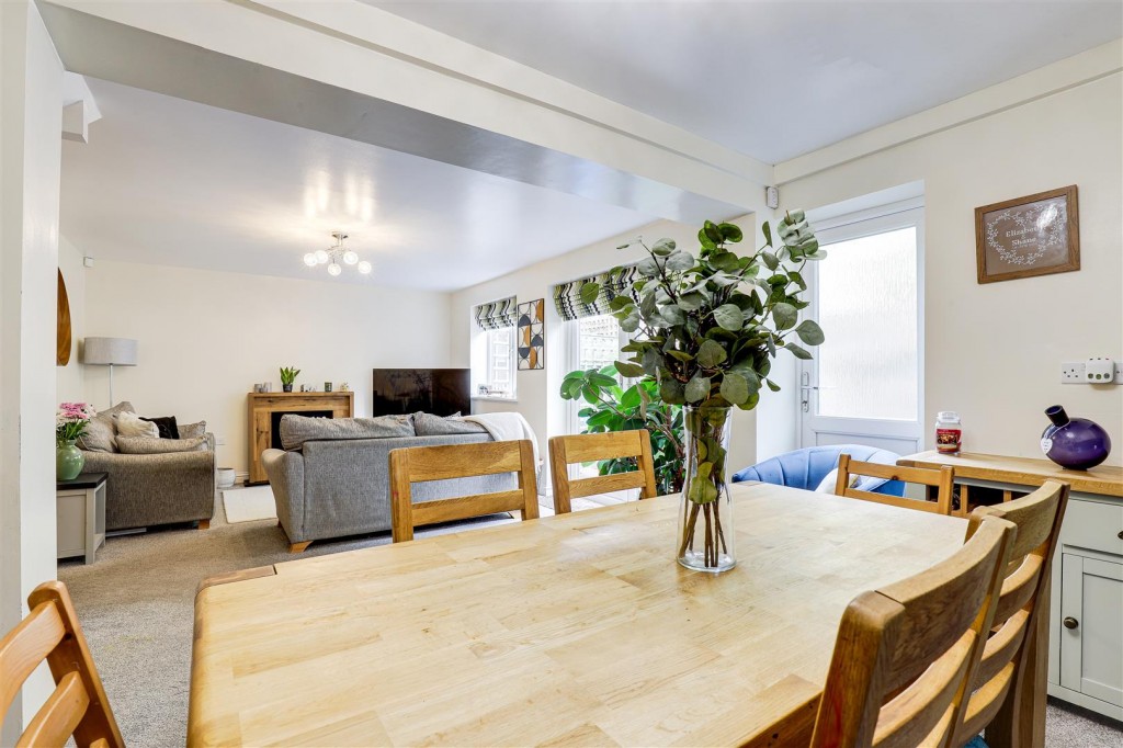 Beech Avenue, Mapperley, Nottinghamshire, NG3 5JW