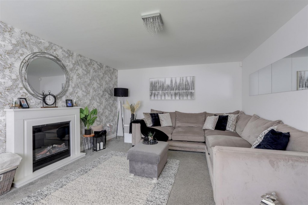 Woodward Gardens, Calverton, Nottinghamshire, NG14 6PZ