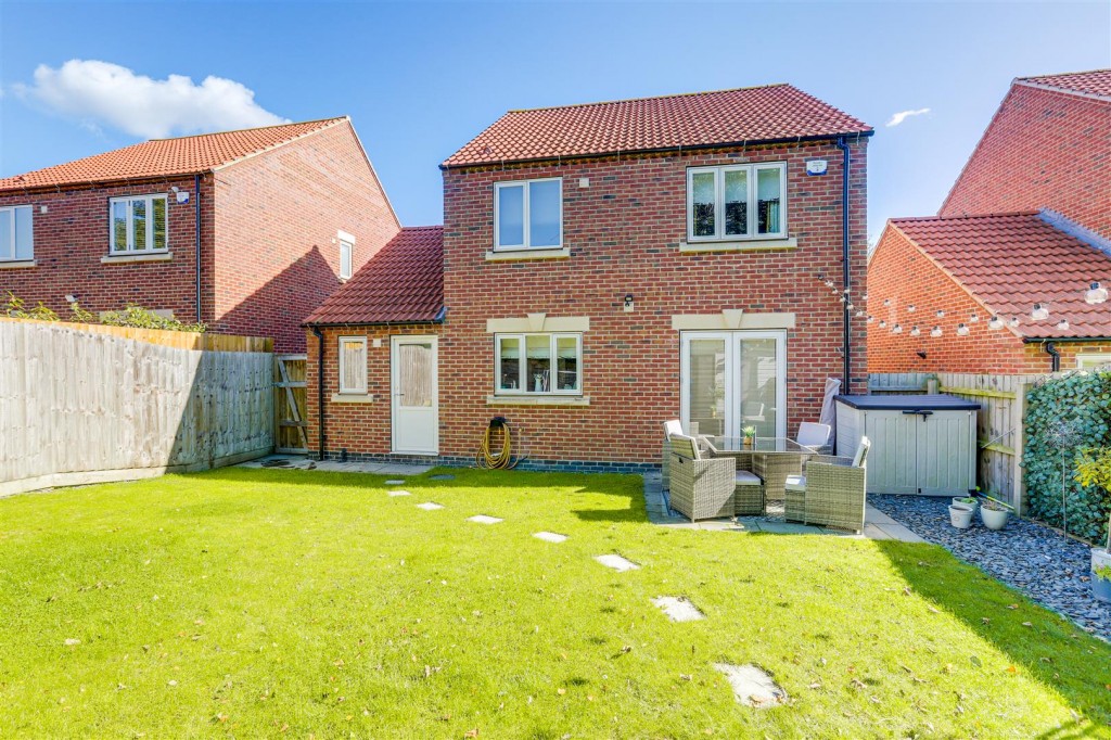 Woodward Gardens, Calverton, Nottinghamshire, NG14 6PZ