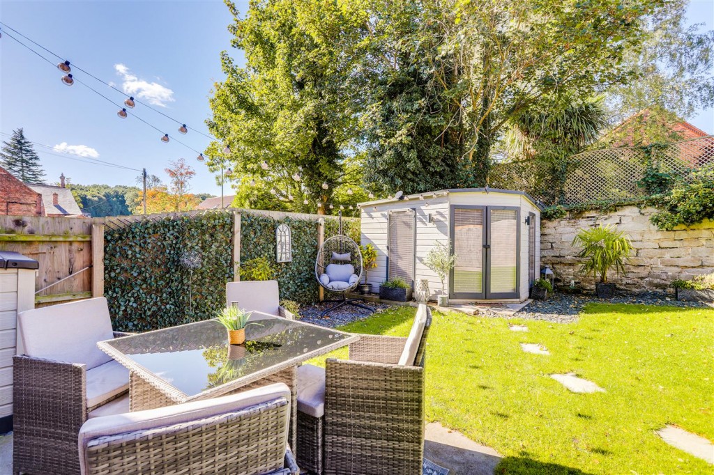 Woodward Gardens, Calverton, Nottinghamshire, NG14 6PZ