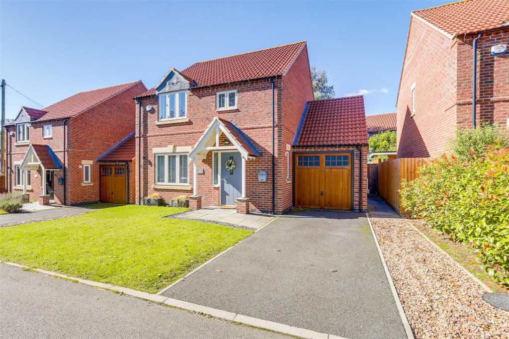 Woodward Gardens, Calverton, Nottinghamshire, NG14 6PZ