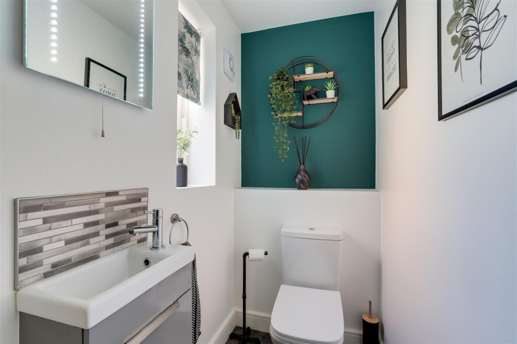 Woodward Gardens, Calverton, Nottinghamshire, NG14 6PZ