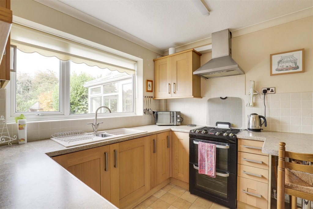 Newbery Avenue, Long Eaton, Derbyshire, NG10 2FU