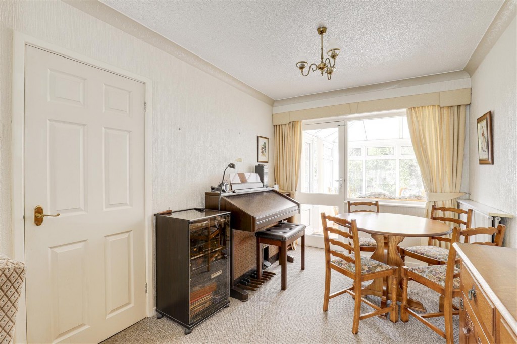 Newbery Avenue, Long Eaton, Derbyshire, NG10 2FU