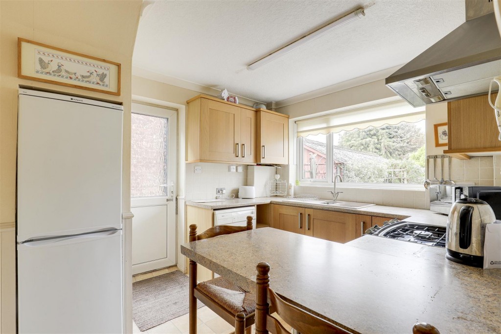 Newbery Avenue, Long Eaton, Derbyshire, NG10 2FU