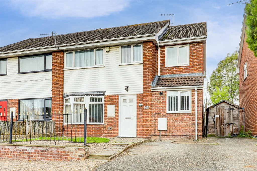 Darwin Close, Nottingham, Nottinghamshire, NG5 9LN