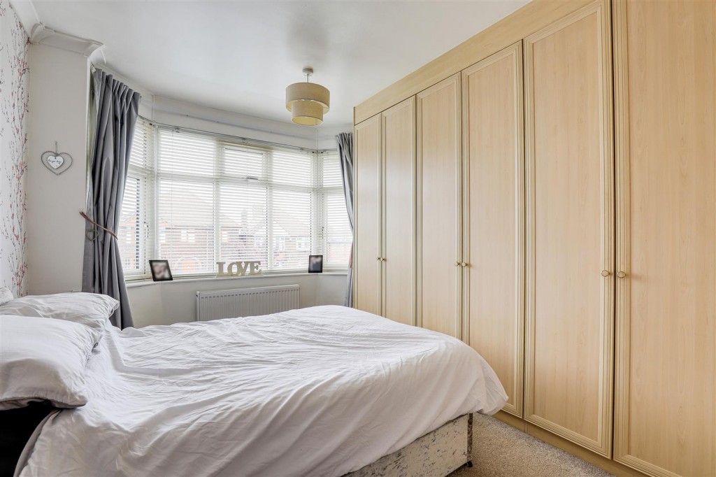 Cliff Road, Carlton, Nottinghamshire, NG4 1BS