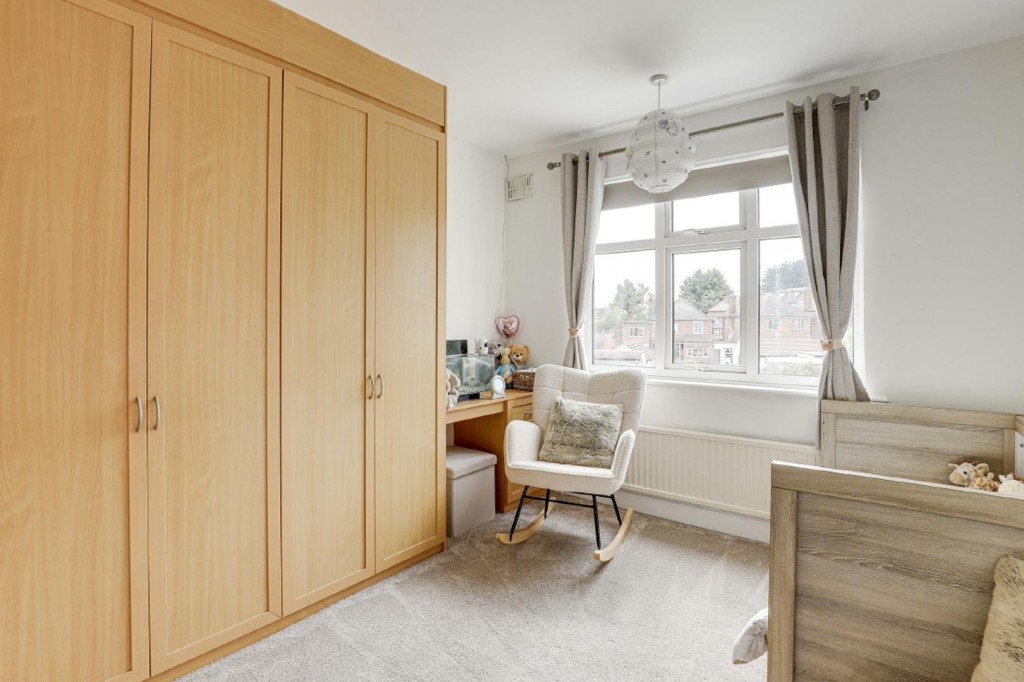 Cliff Road, Carlton, Nottinghamshire, NG4 1BS