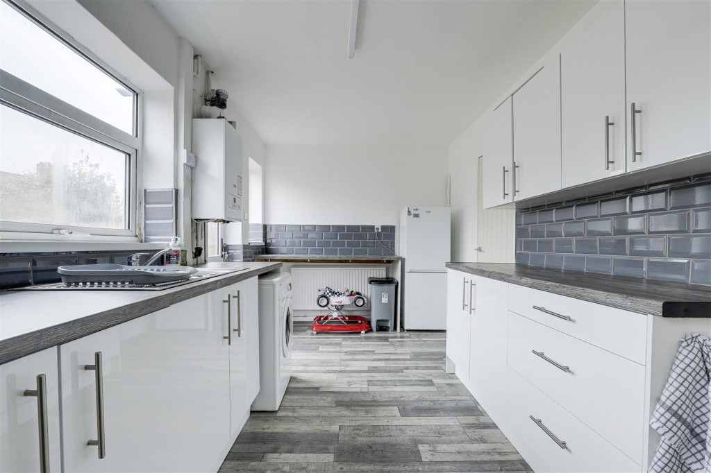 Beckley Road, Broxtowe, Nottinghamshire, NG8 6GX