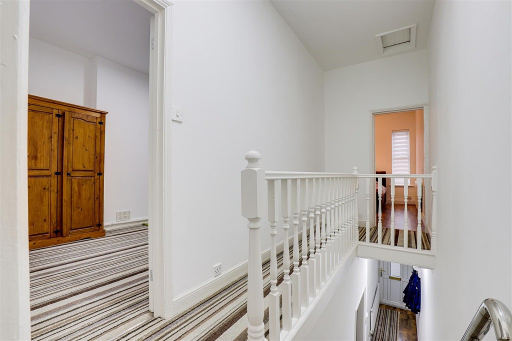 Broomhill Road, Highbury Vale, Nottinghamshire, NG6 9GY