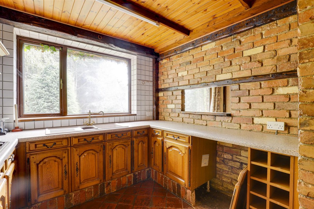 Heather Crescent, Breaston, Derbyshire, DE72 3AR