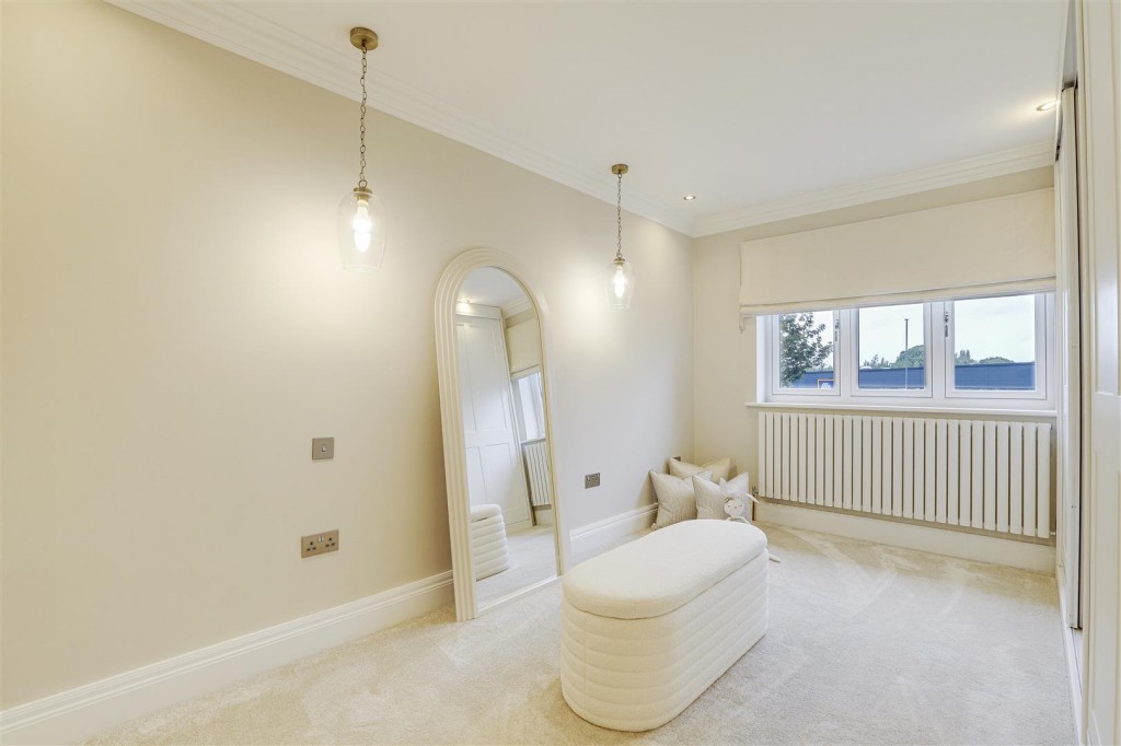 Heathervale, West Bridgford, Nottinghamshire, NG2 7ST