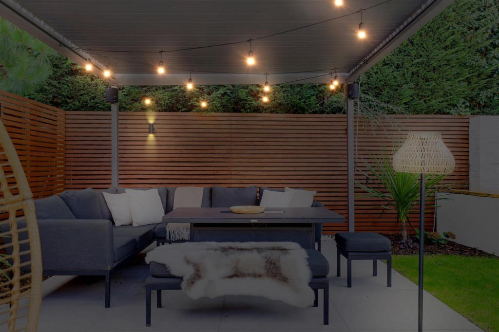 Heathervale, West Bridgford, Nottinghamshire, NG2 7ST