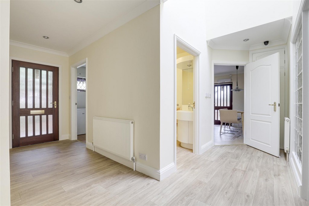 Bispham Drive, Toton, Nottinghamshire, NG9 6GJ