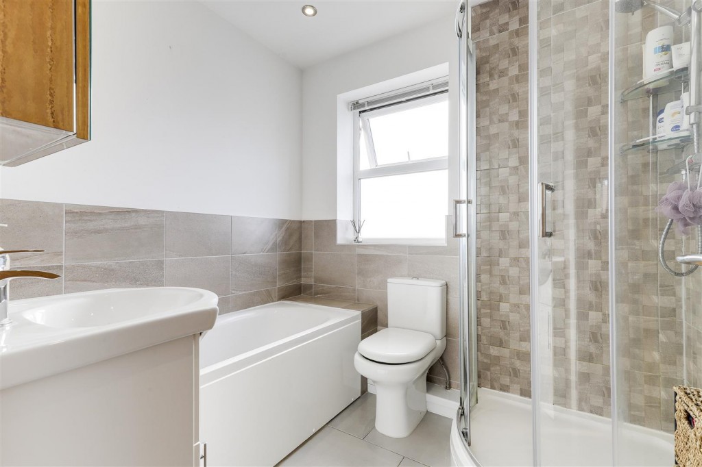 Stanhope Crescent, Arnold, Nottinghamshire, NG5 7AZ