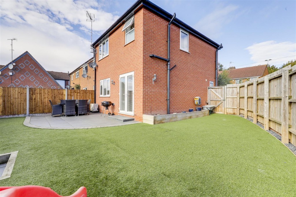 Stanhope Crescent, Arnold, Nottinghamshire, NG5 7AZ