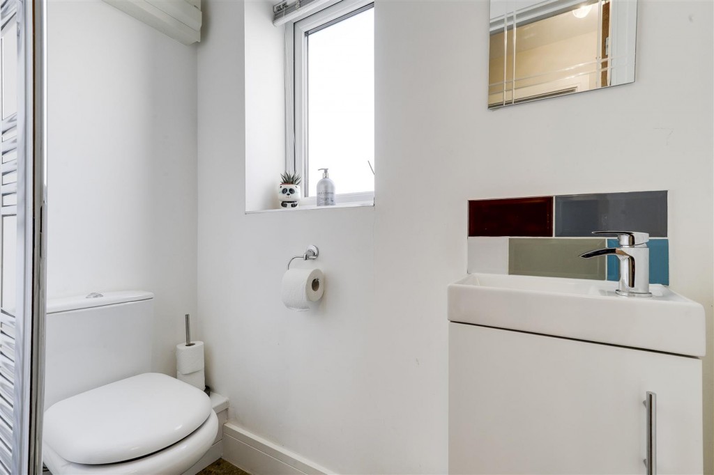 Stanhope Crescent, Arnold, Nottinghamshire, NG5 7AZ