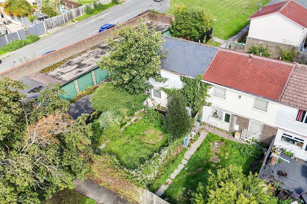 Oakington Close, Arnold, Nottinghamshire, NG5 5GY