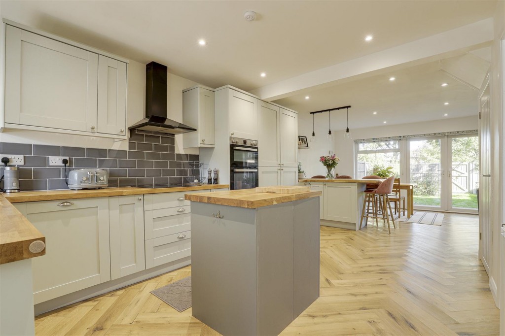 Nearsby Drive, West Bridgford, Nottinghamshire, NG2 6LB