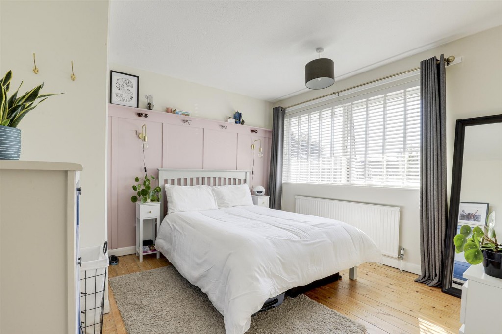 Nearsby Drive, West Bridgford, Nottinghamshire, NG2 6LB