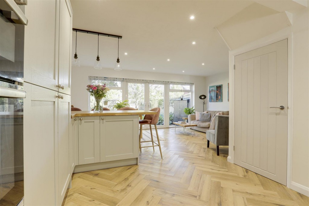 Nearsby Drive, West Bridgford, Nottinghamshire, NG2 6LB