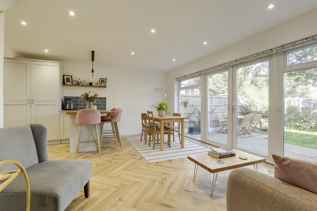 Nearsby Drive, West Bridgford, Nottinghamshire, NG2 6LB