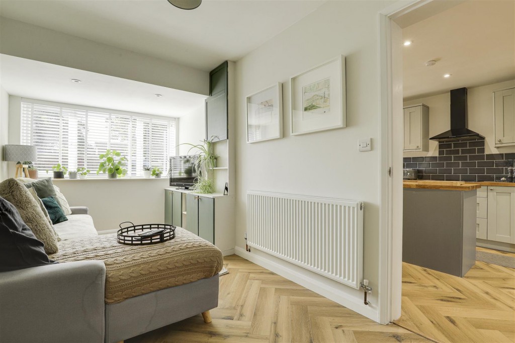 Nearsby Drive, West Bridgford, Nottinghamshire, NG2 6LB