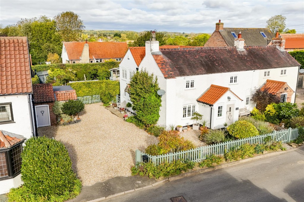 Hall Lane, Kinoulton, Nottinghamshire, NG12 3EF