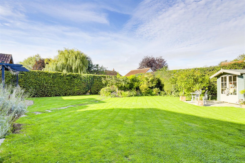 Hall Lane, Kinoulton, Nottinghamshire, NG12 3EF