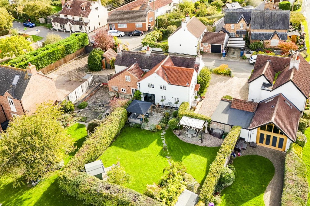 Hall Lane, Kinoulton, Nottinghamshire, NG12 3EF