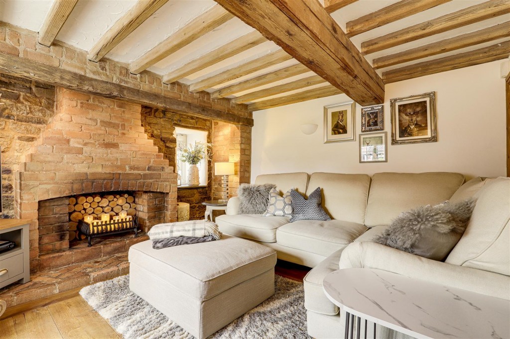 Hall Lane, Kinoulton, Nottinghamshire, NG12 3EF