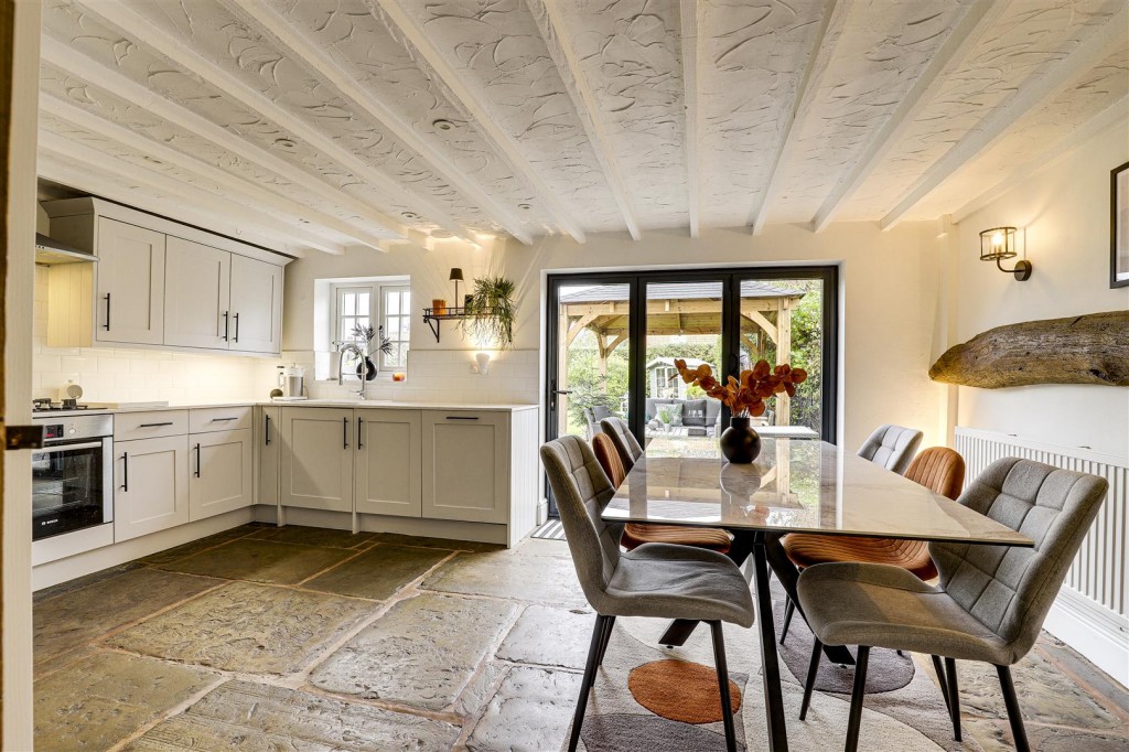 Hall Lane, Kinoulton, Nottinghamshire, NG12 3EF