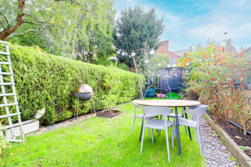 Haydn Road, Sherwood, Nottinghamshire, NG5 1DZ