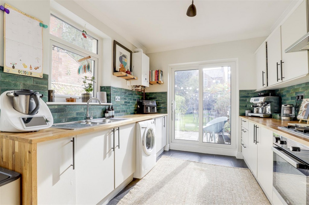 Haydn Road, Sherwood, Nottinghamshire, NG5 1DZ