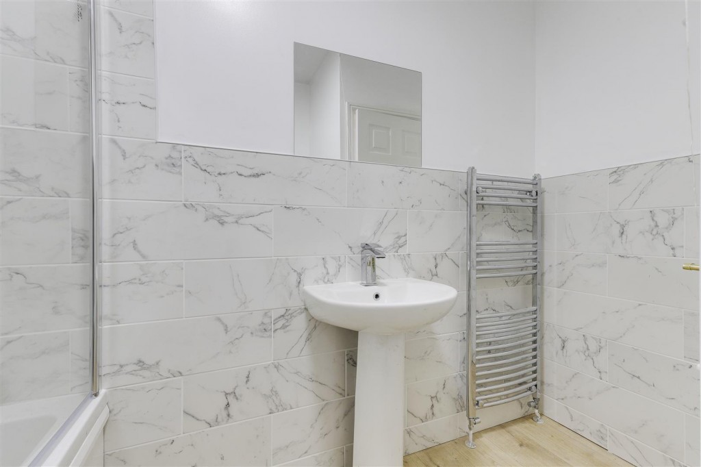 Midland Grove, Netherfield, Nottinghamshire, NG4 2NE