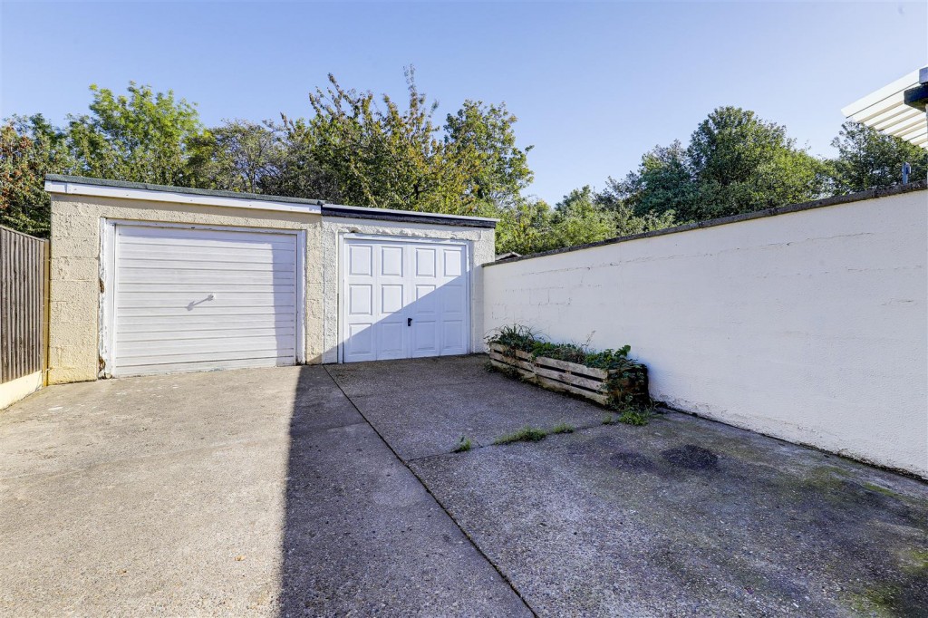 Midland Grove, Netherfield, Nottinghamshire, NG4 2NE