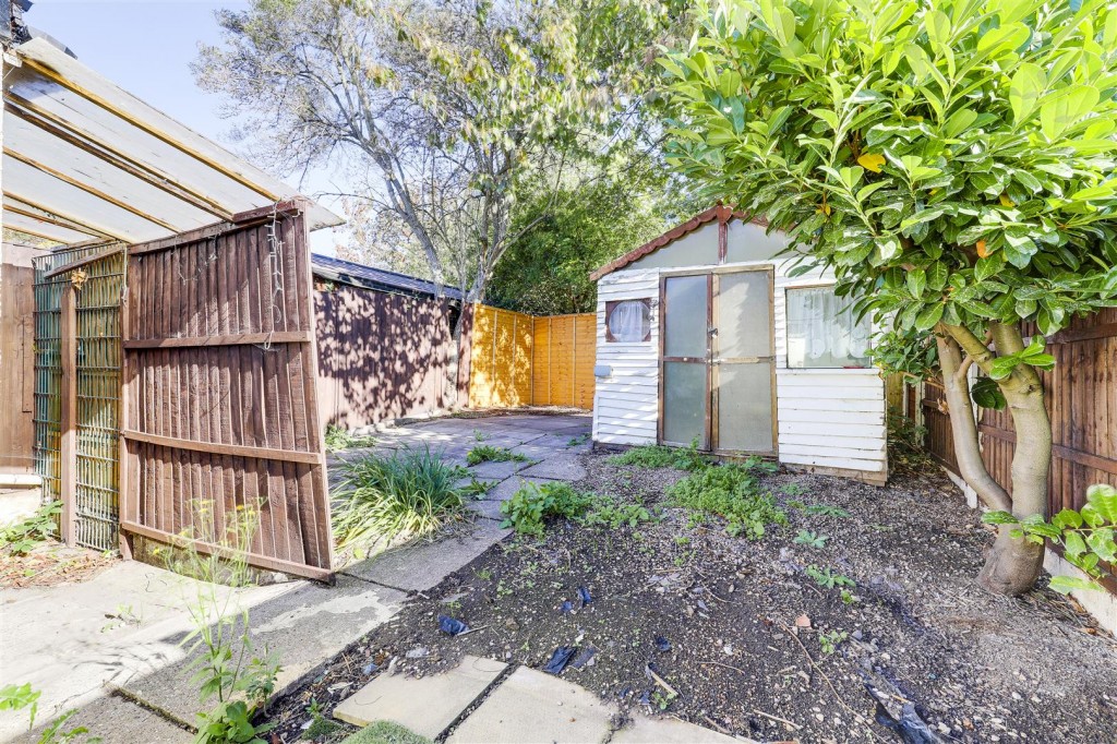 Midland Grove, Netherfield, Nottinghamshire, NG4 2NE