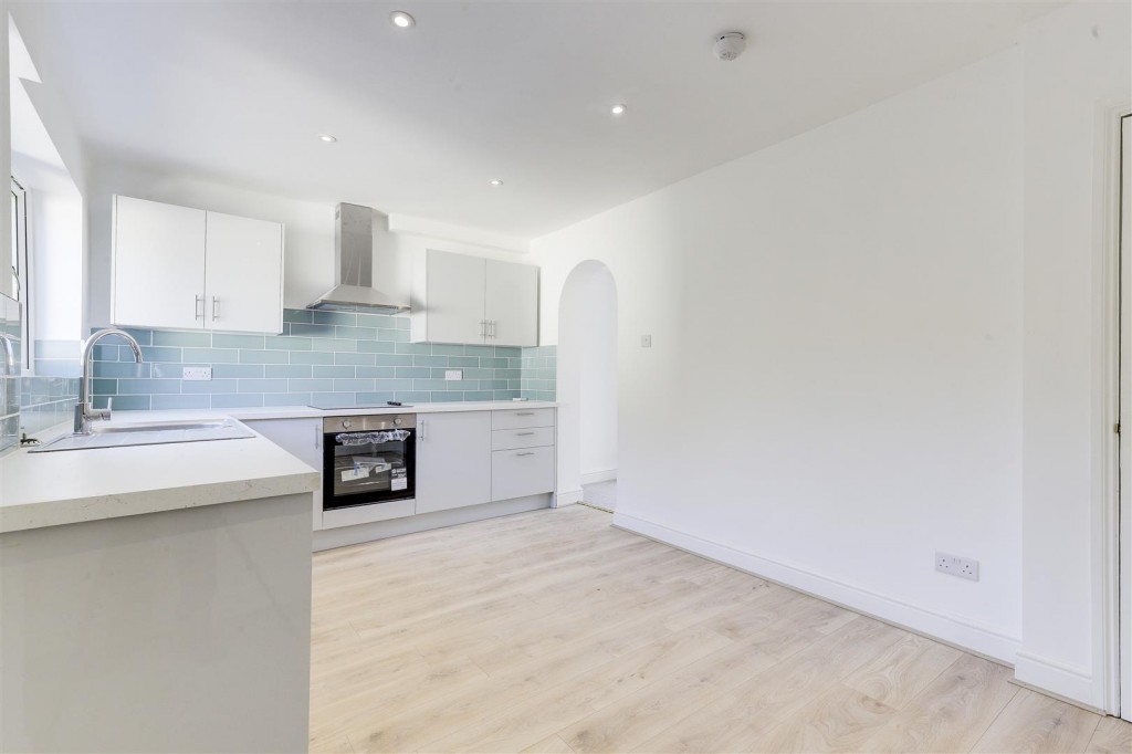 Midland Grove, Netherfield, Nottinghamshire, NG4 2NE