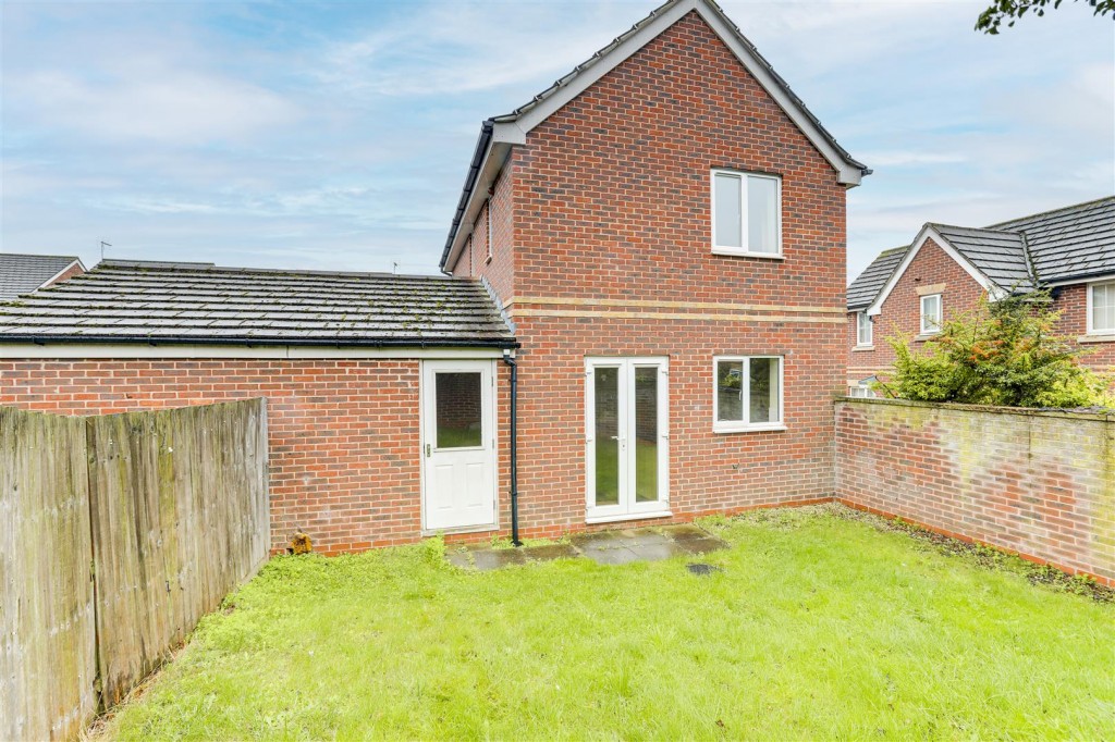 Smedley Close, Aspley, Nottinghamshire, NG8 5BZ