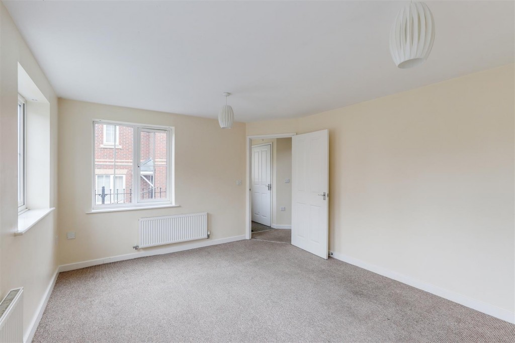 Smedley Close, Aspley, Nottinghamshire, NG8 5BZ