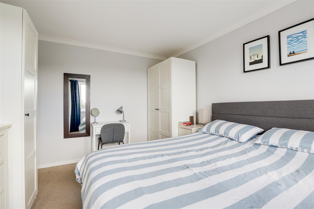 Greythorn Drive, West Bridgford, Nottinghamshire, NG2 7GG