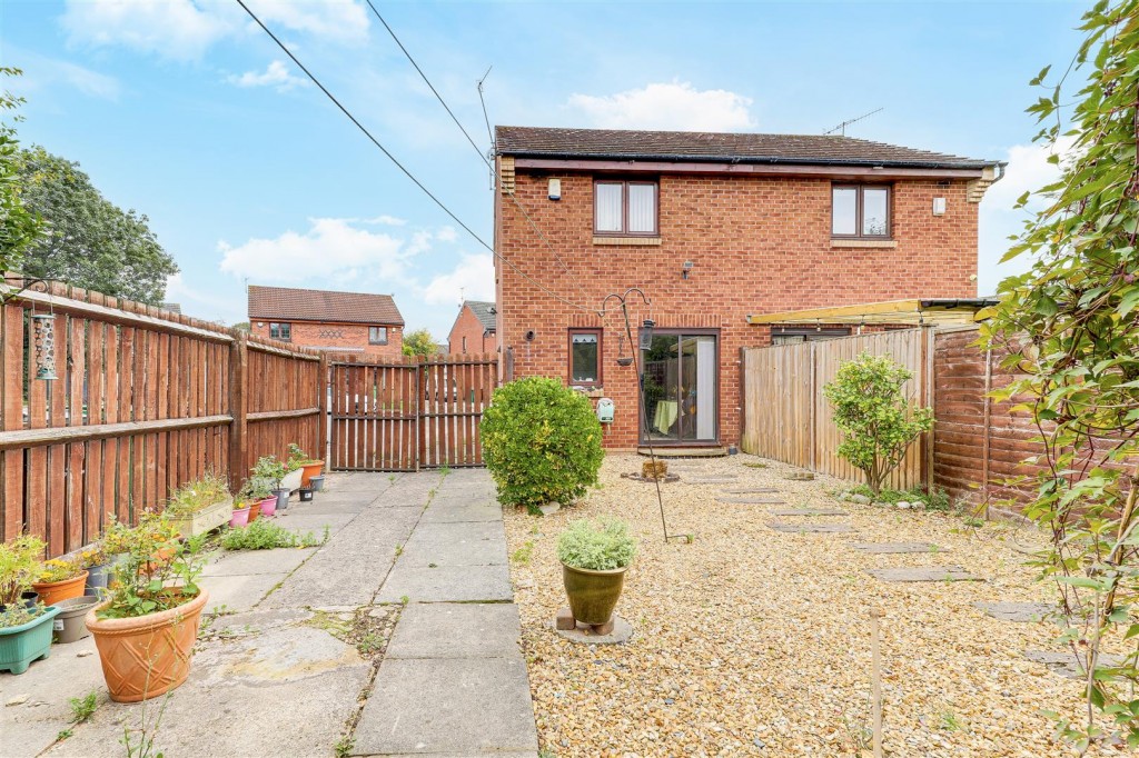 Blackthorn Drive, Cinderhill, Nottinghamshire, NG6 8PZ