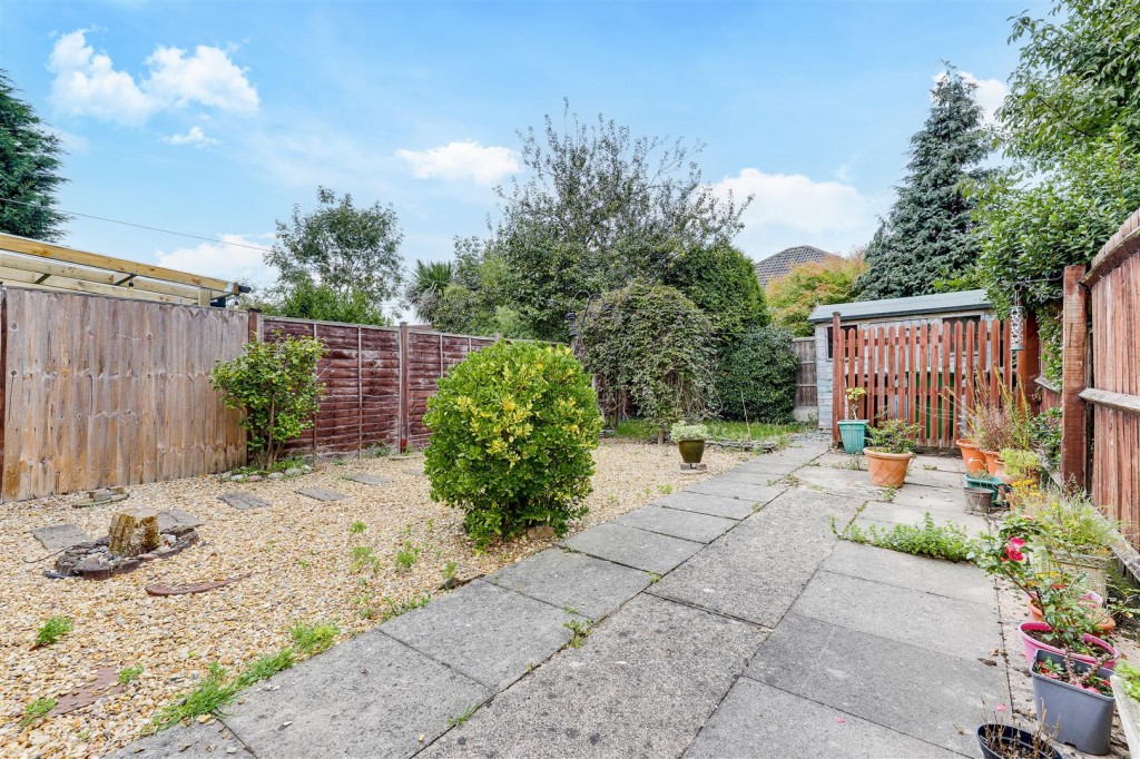 Blackthorn Drive, Cinderhill, Nottinghamshire, NG6 8PZ