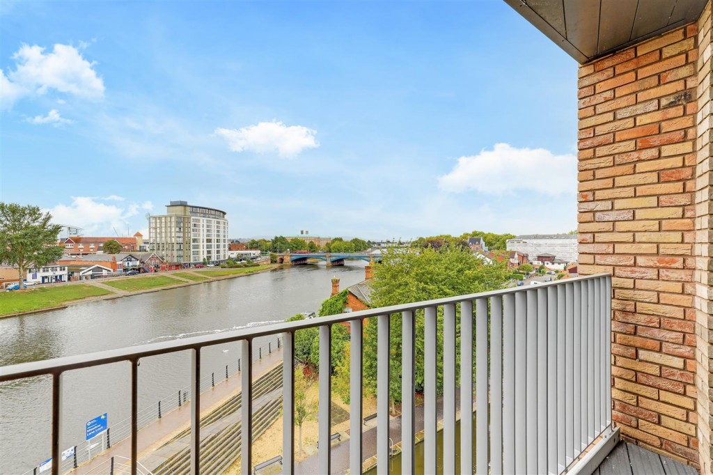 Trent Bridge View, Nottingham, NG2 3EY